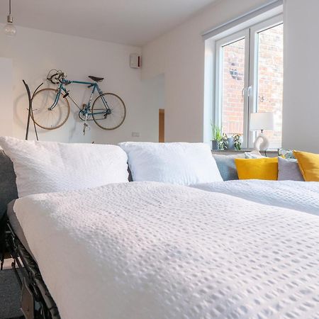 Luxurioeses Apartment, 10Min Innenstadt, Parkplatz แอร์ฟวร์ท ภายนอก รูปภาพ