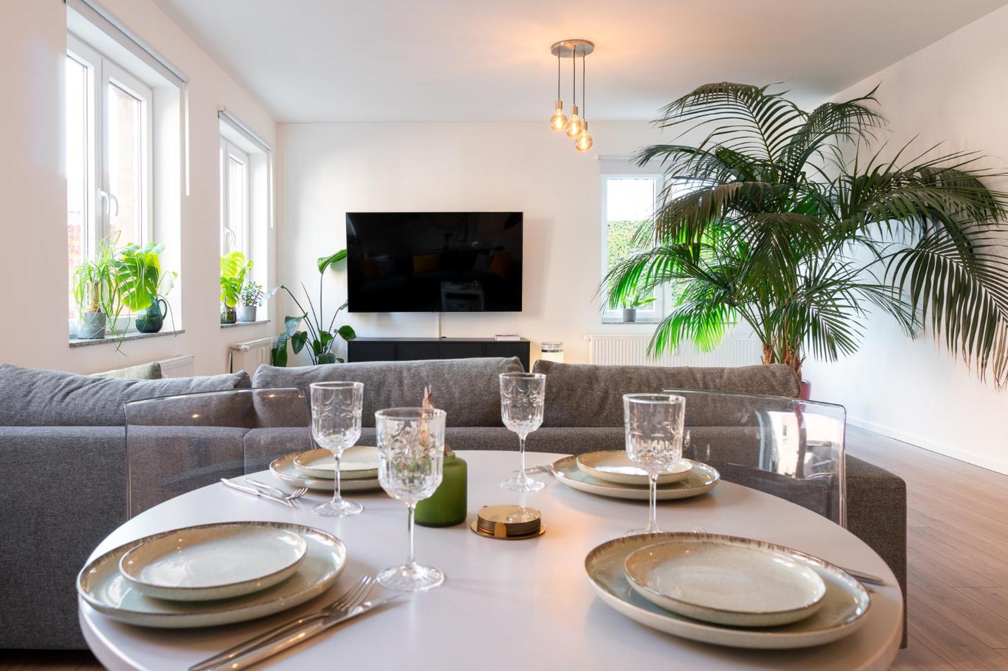Luxurioeses Apartment, 10Min Innenstadt, Parkplatz แอร์ฟวร์ท ภายนอก รูปภาพ