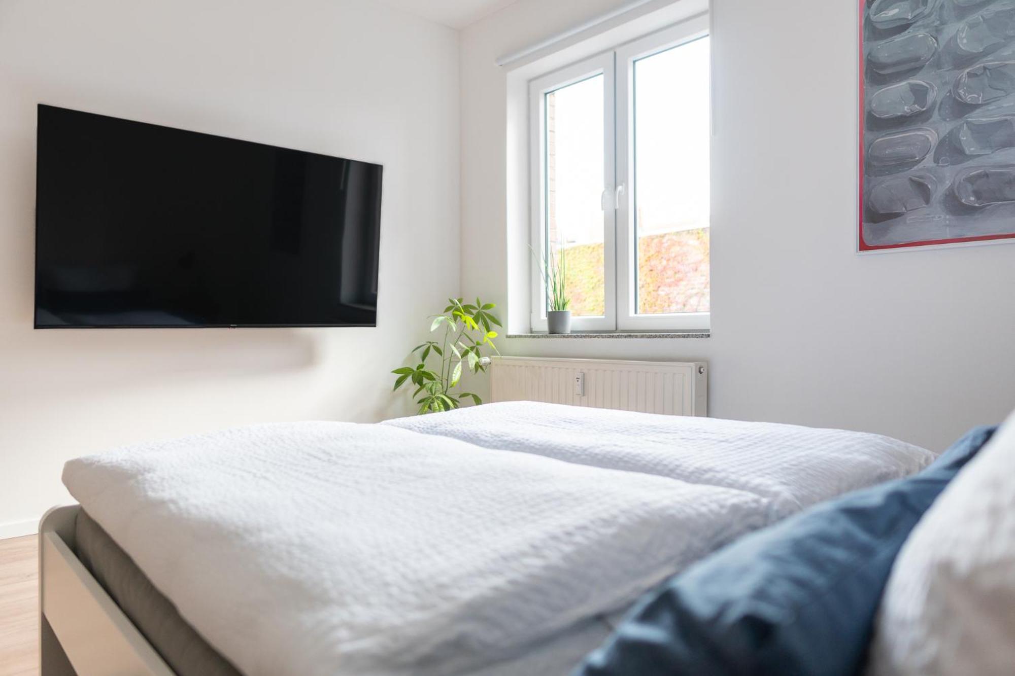 Luxurioeses Apartment, 10Min Innenstadt, Parkplatz แอร์ฟวร์ท ภายนอก รูปภาพ