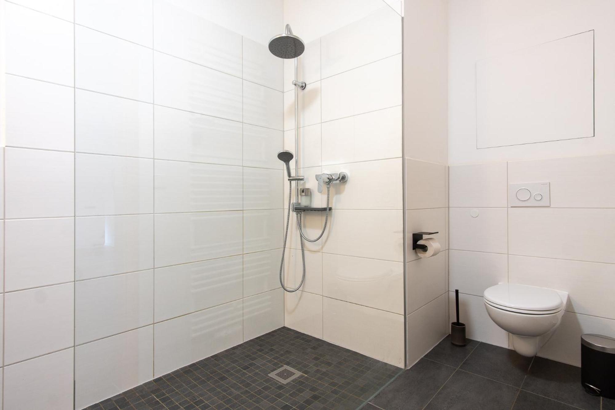 Luxurioeses Apartment, 10Min Innenstadt, Parkplatz แอร์ฟวร์ท ภายนอก รูปภาพ